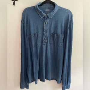 J. Crew men’s long sleeve 100% cotton jersey knit quarter button down.  Rare!